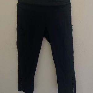 Lululemon Black Crop Fast and Free Leggings (with pockets!!)